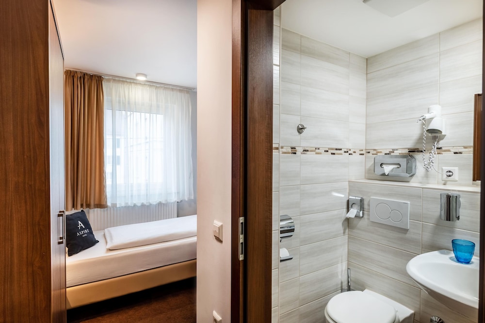 Aspire Castillio Reutlingen, Trademark Collection by Wyndham 55/64