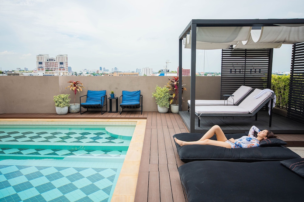 THEA Private Suites by TH District 36/64