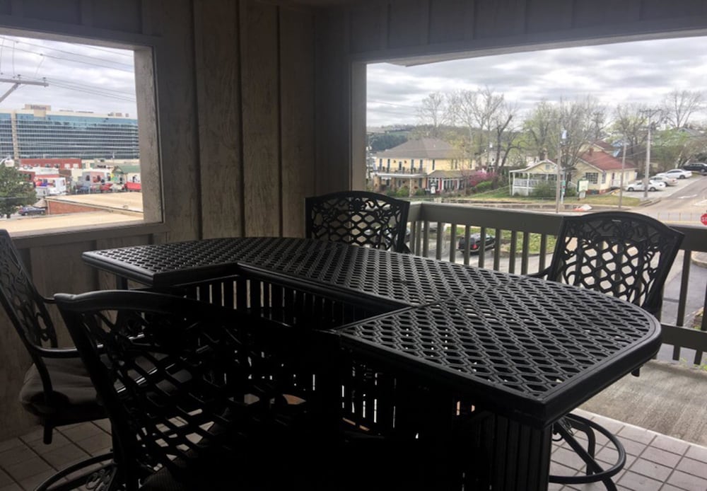 Best Western Plus Landing View Inn & Suites 49/51