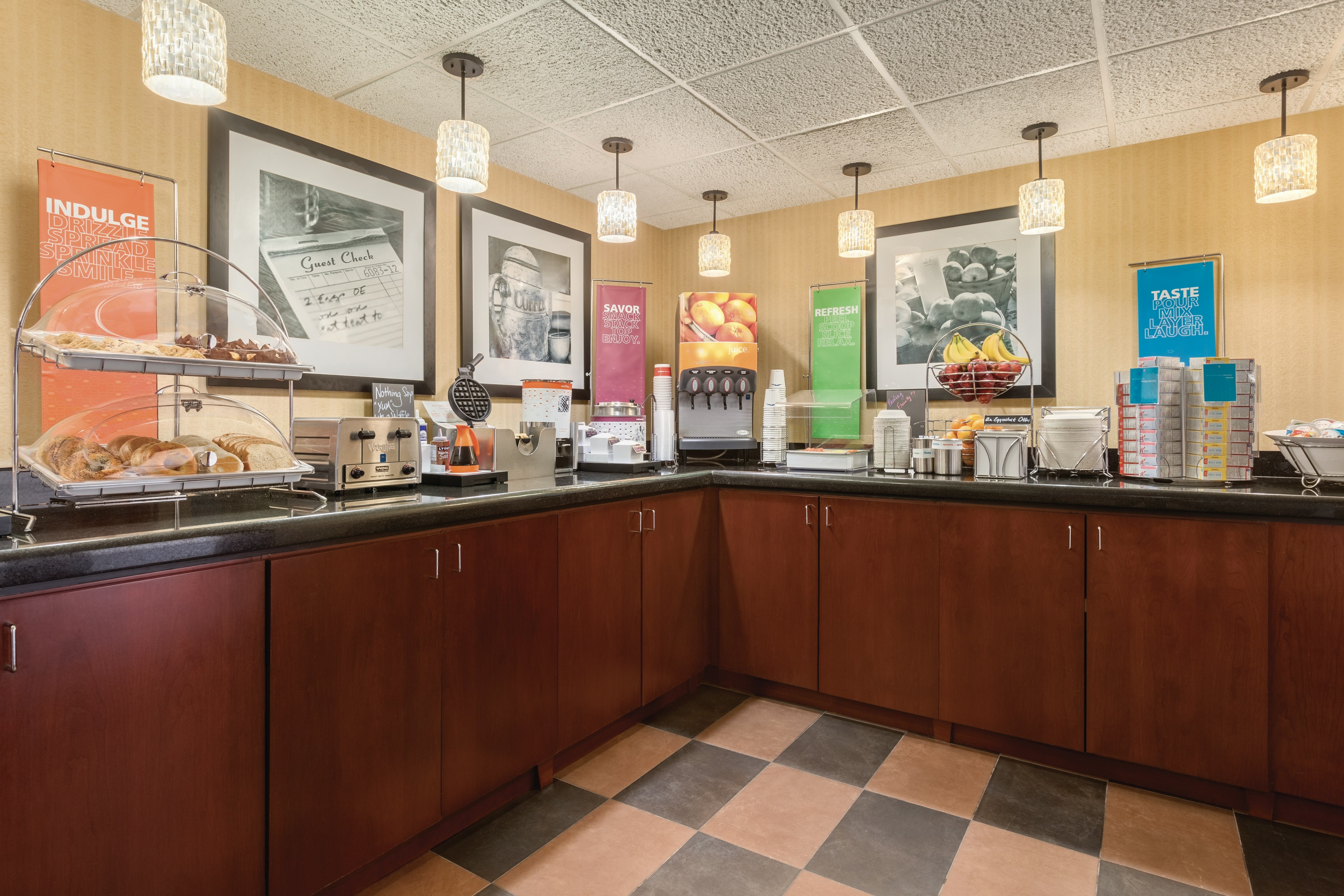 Hampton Inn Des Moines-Airport 19/24
