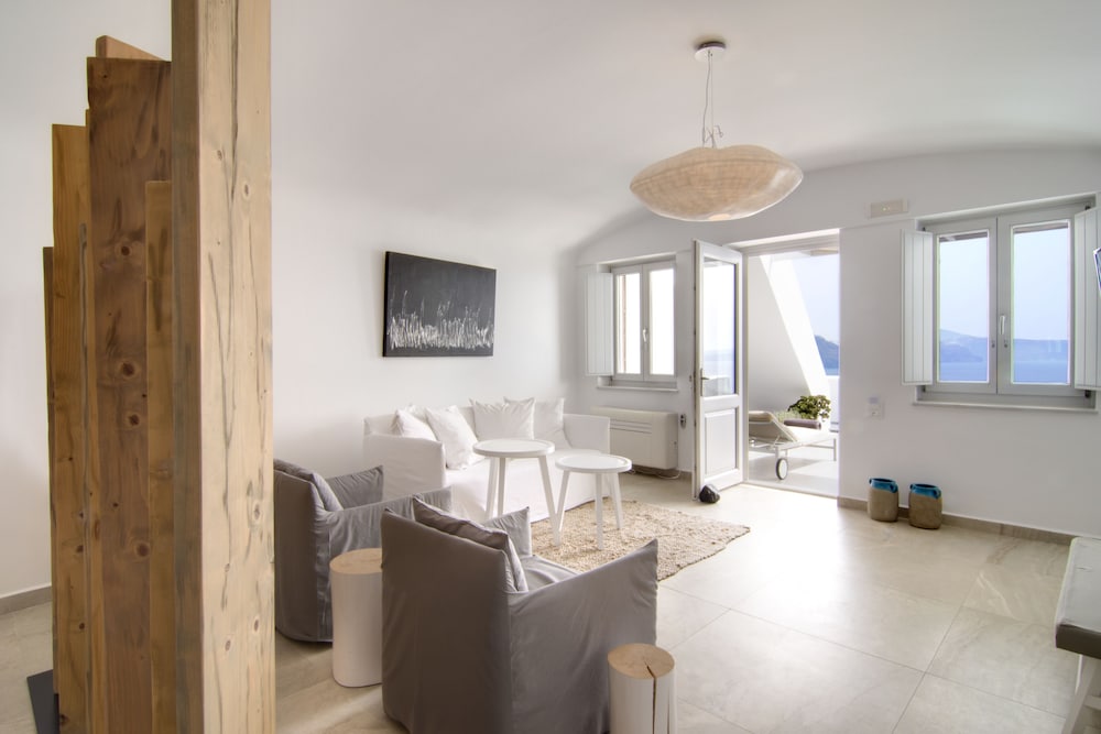 Santorini Secret Suites and Spa - Adults Only 31/50