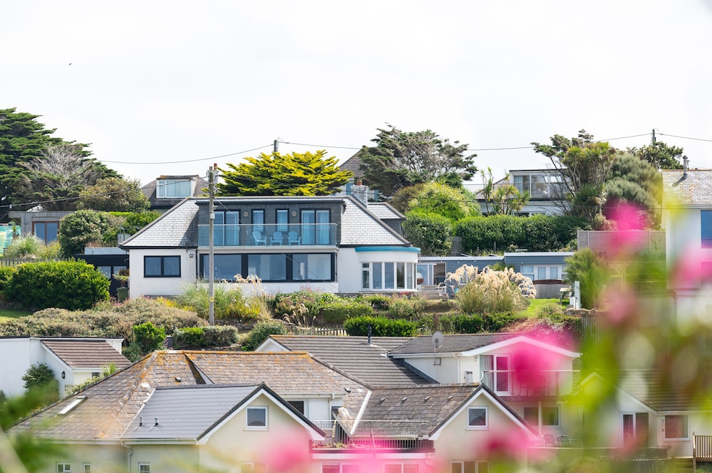 Blue Bay House 2/20