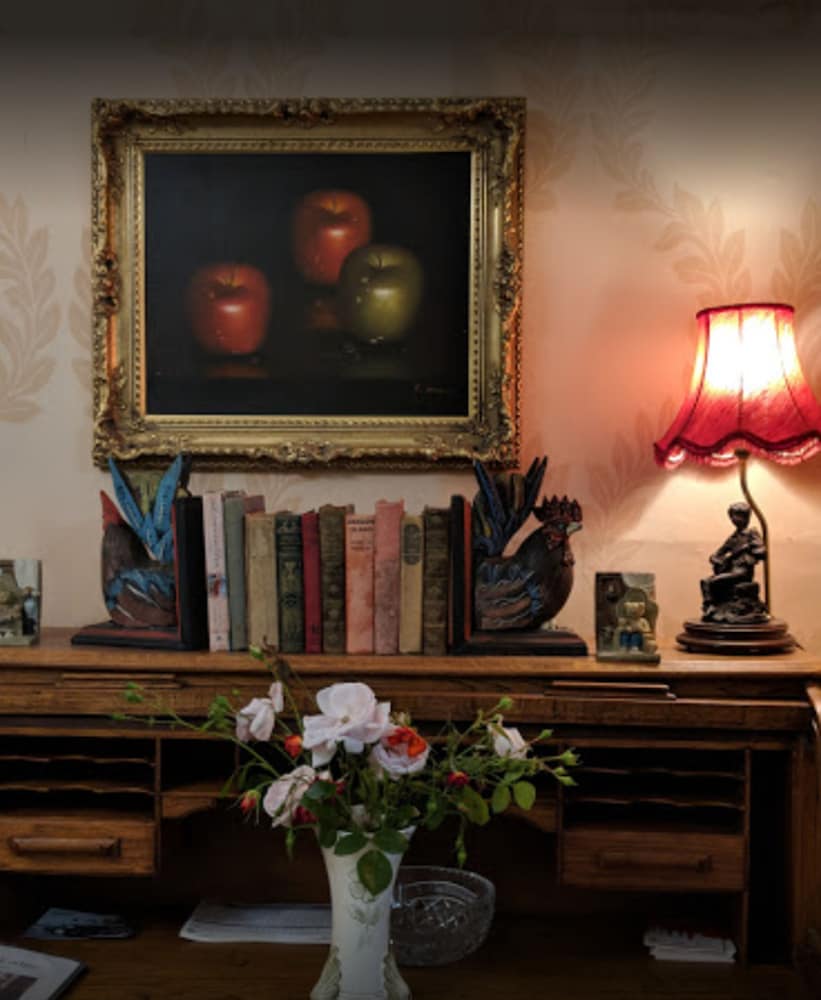 Belvedere Lodge - B&B 11/67