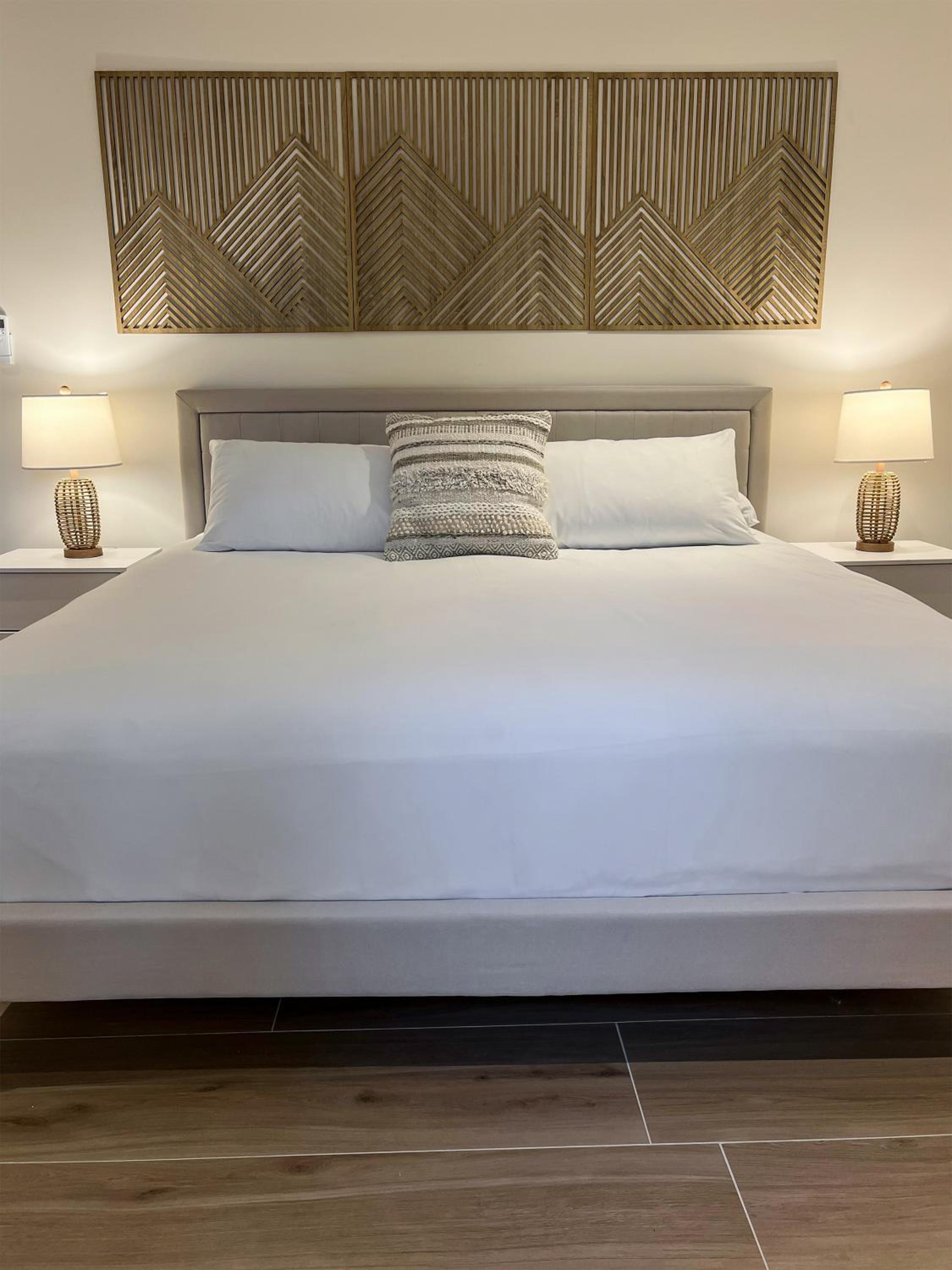 Sunset Bay, Suite, Queen Bed, Sofa, Main Building