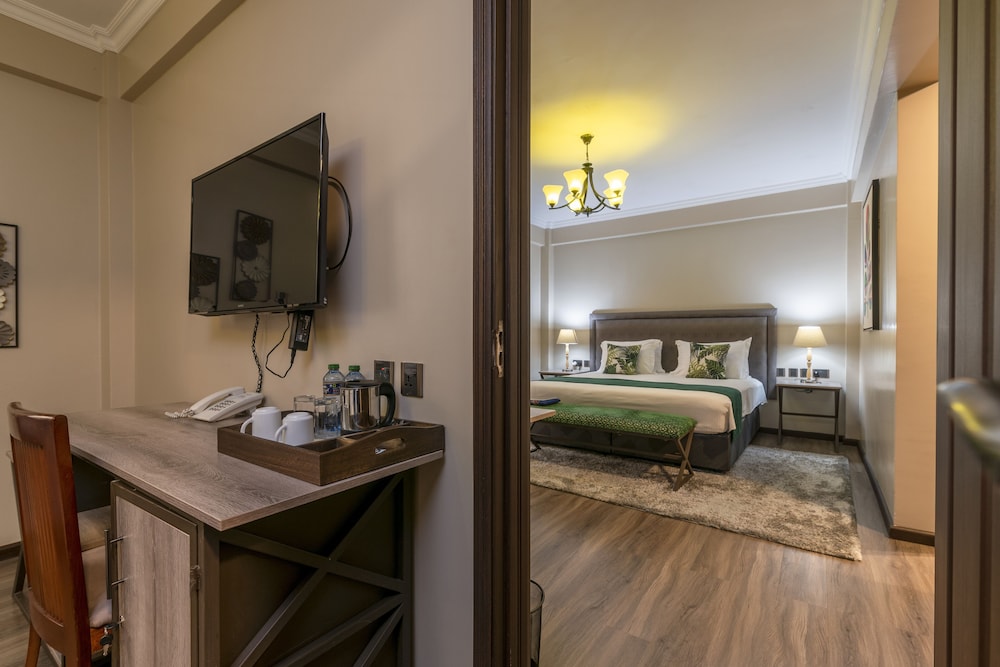 Fair Acres Boutique Hotel 34/71