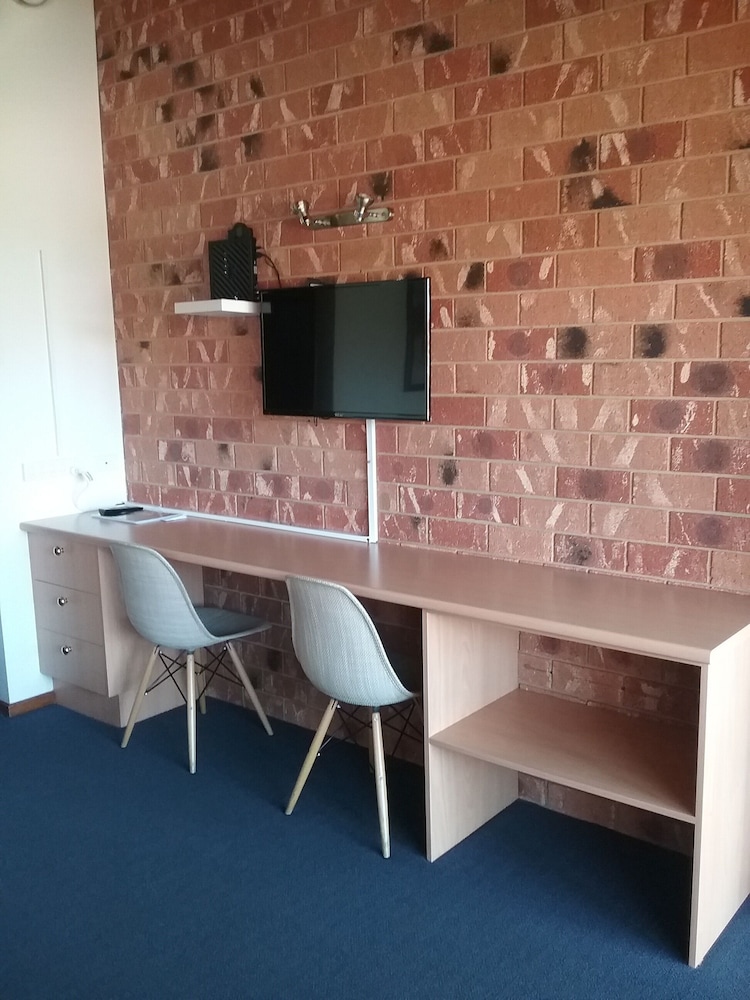 Werribee Park Motor Inn 49/63
