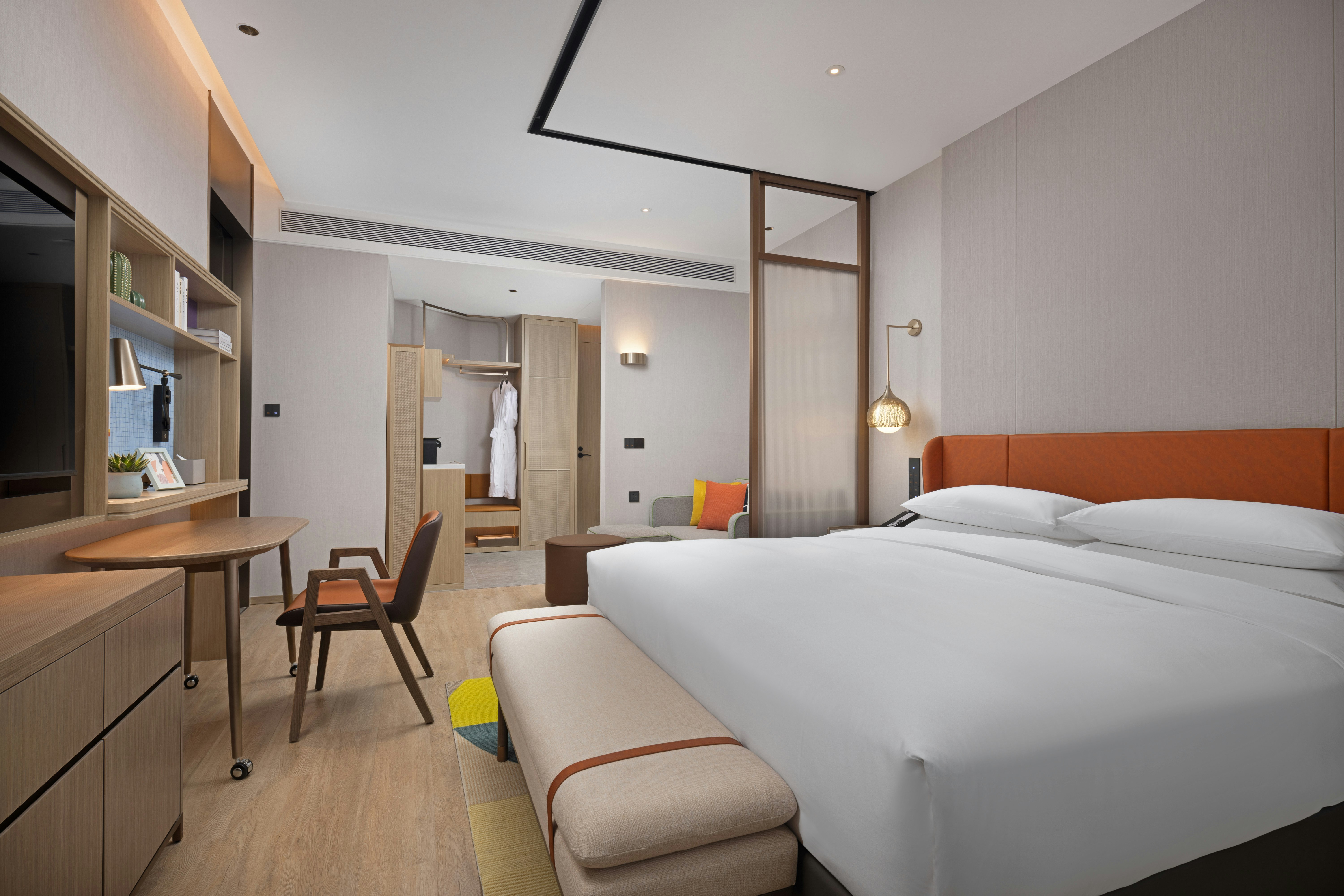 Home2 Suites by Hilton Yiwu World Trade Center 22/60