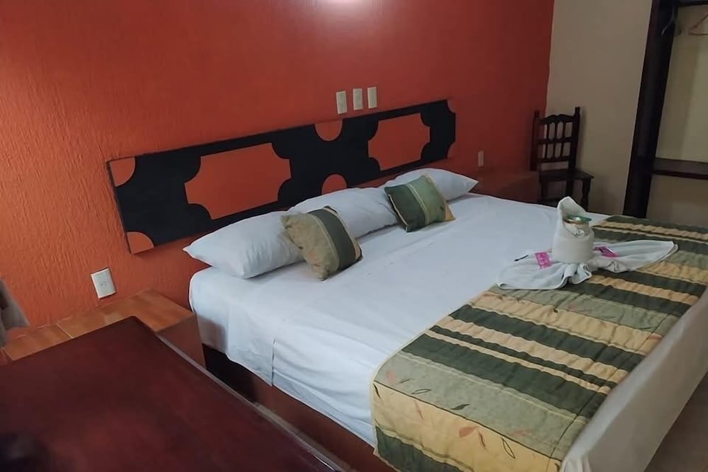 OYO Hotel Merida 23/48
