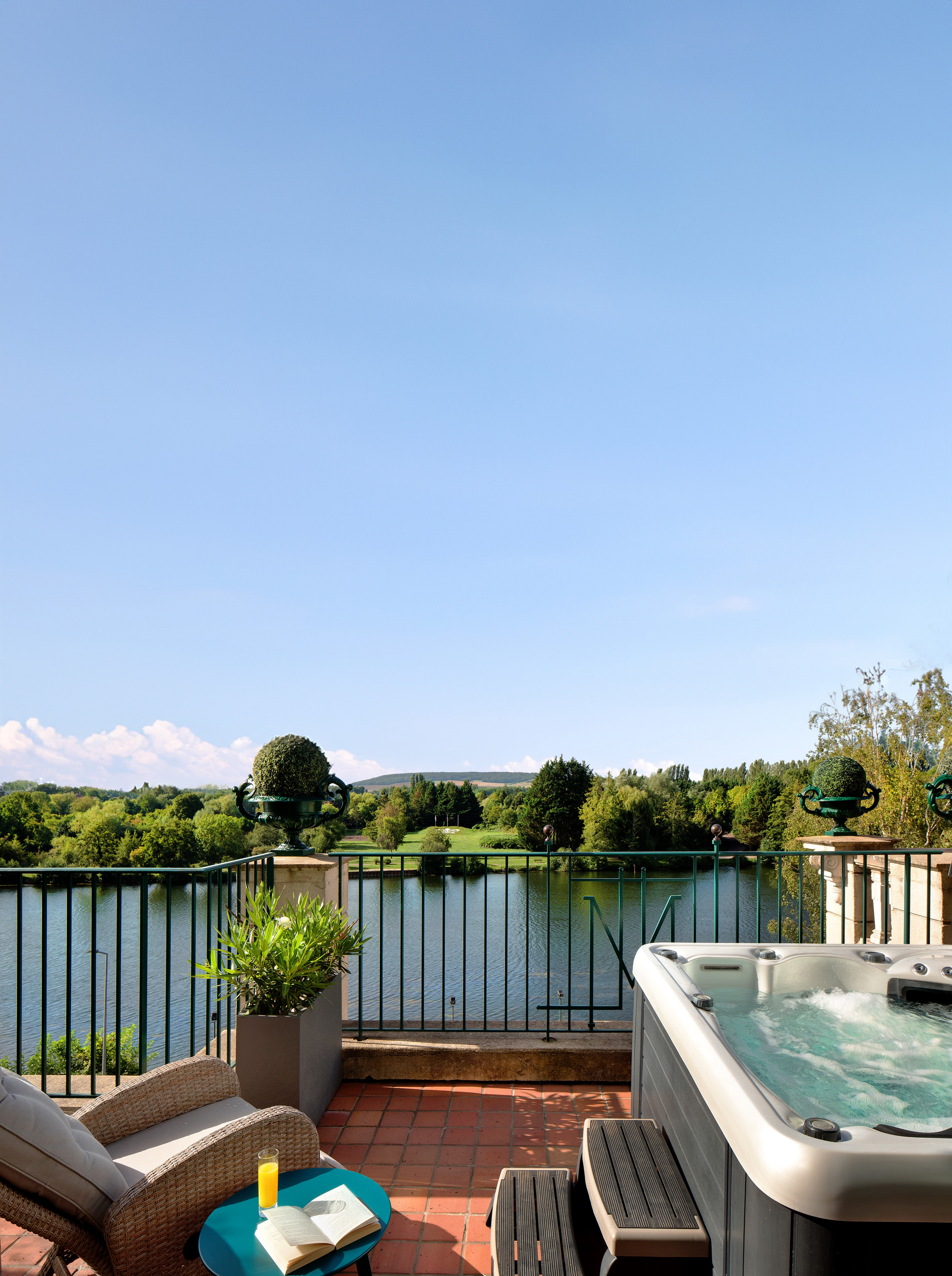 La Cote Saint Jacques And Spa 48/50