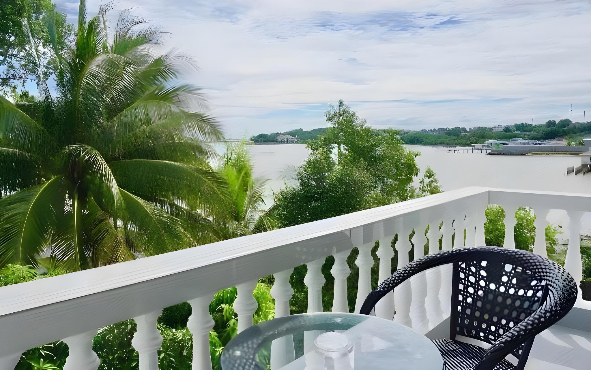 Bintan Beach Resort 36/41
