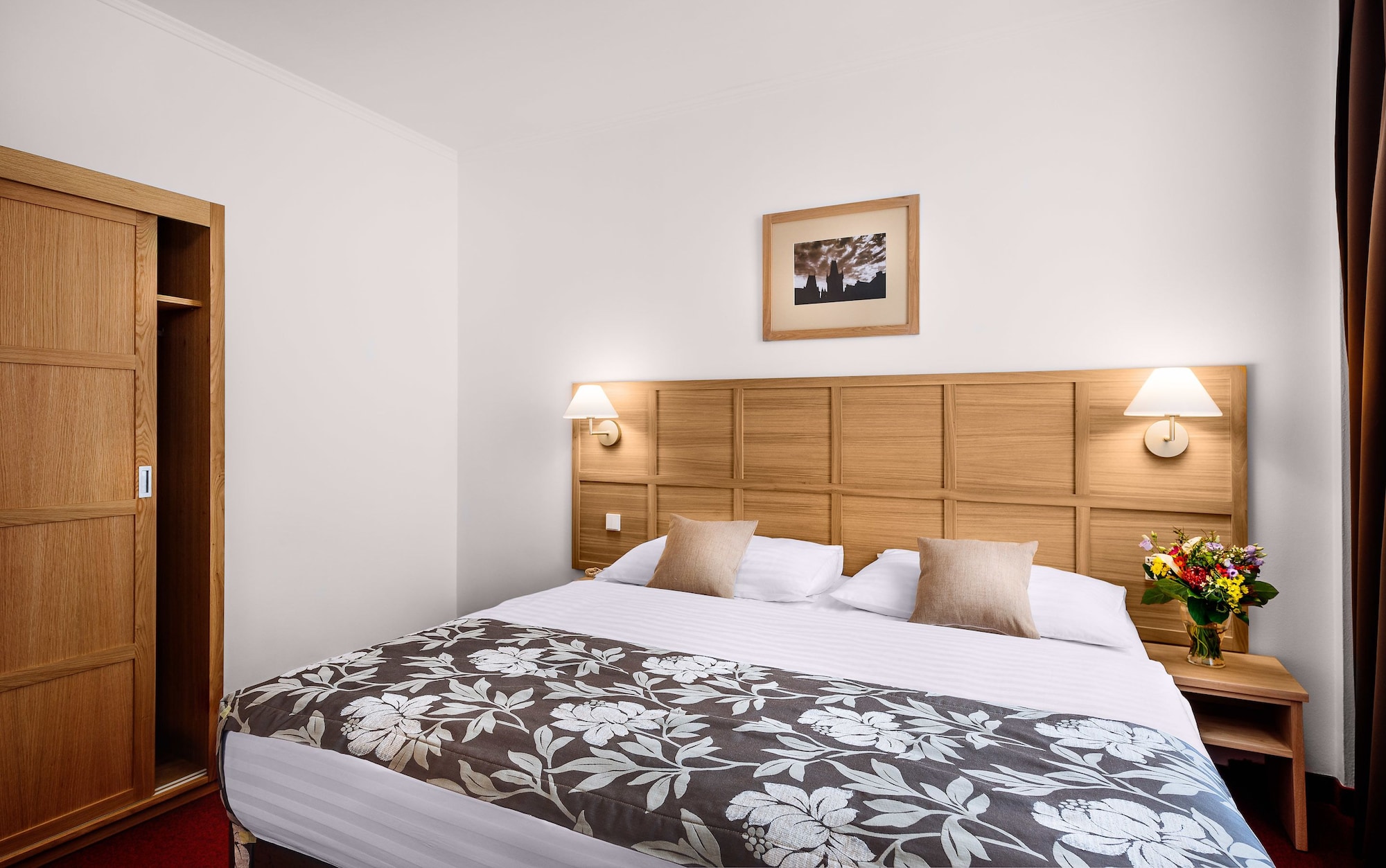 SUPERIOR, DOUBLE BED