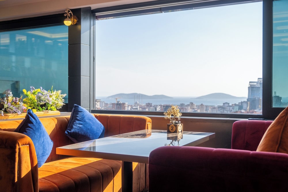 Rhiss Hotels Maltepe 30/50