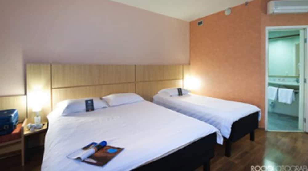 Ibis Uberlandia 21/56