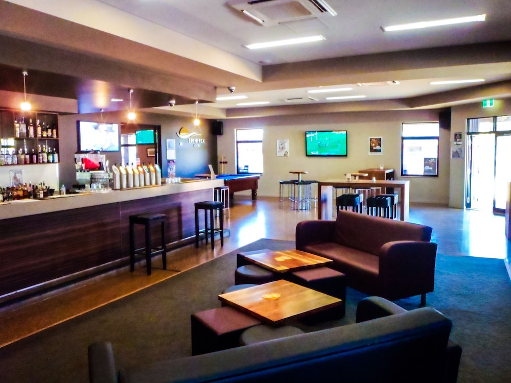 SPINIFEX HOTEL 21/39