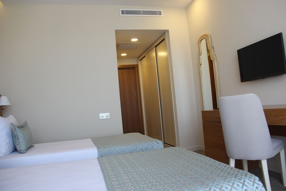 Khazar Inji Hotel 13/25