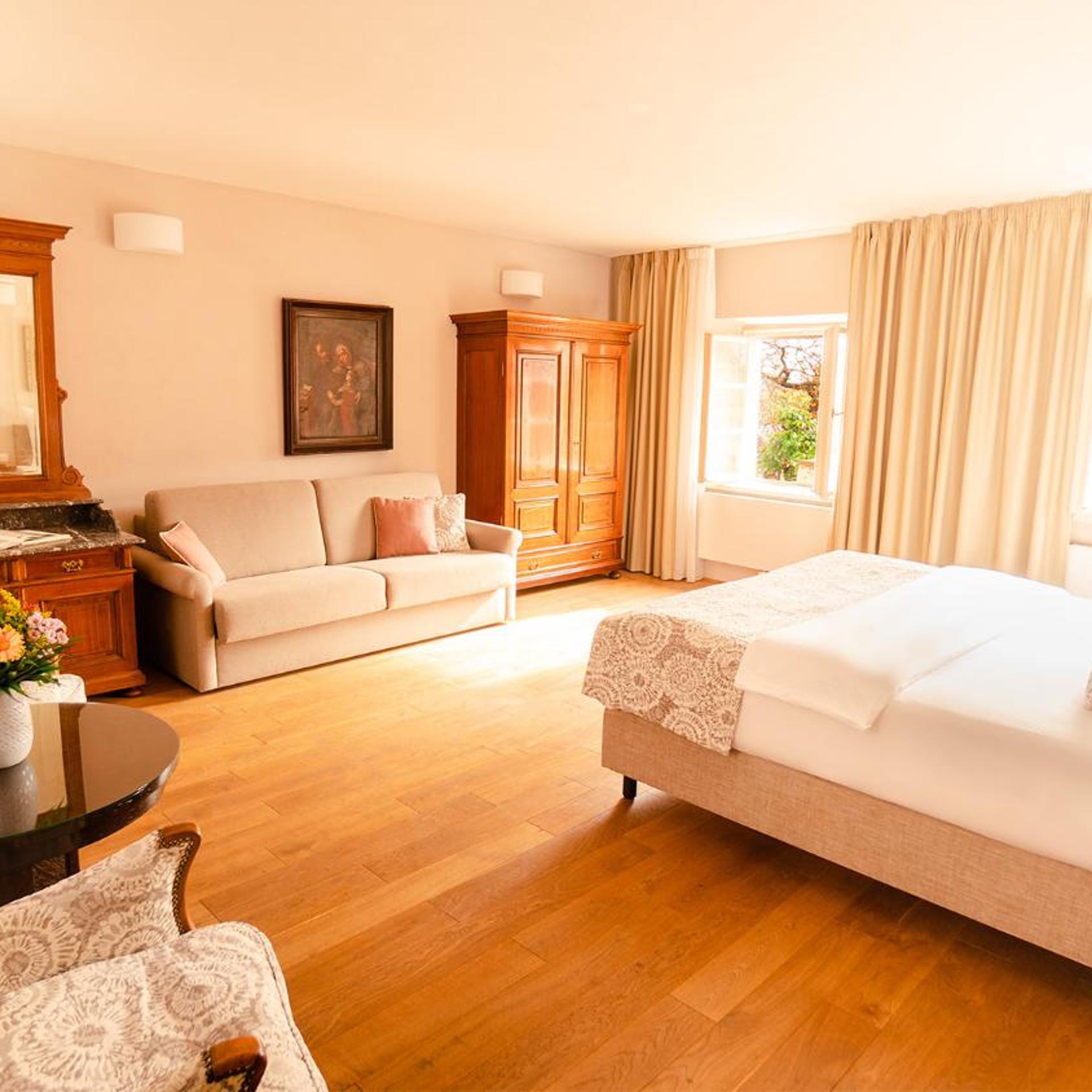 Junior Suite, Hotel Golden Key Prague 6/8