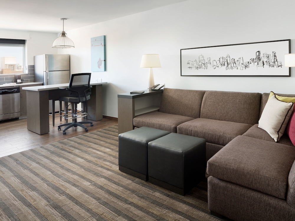 Hyatt House Dallas Frisco 38/67
