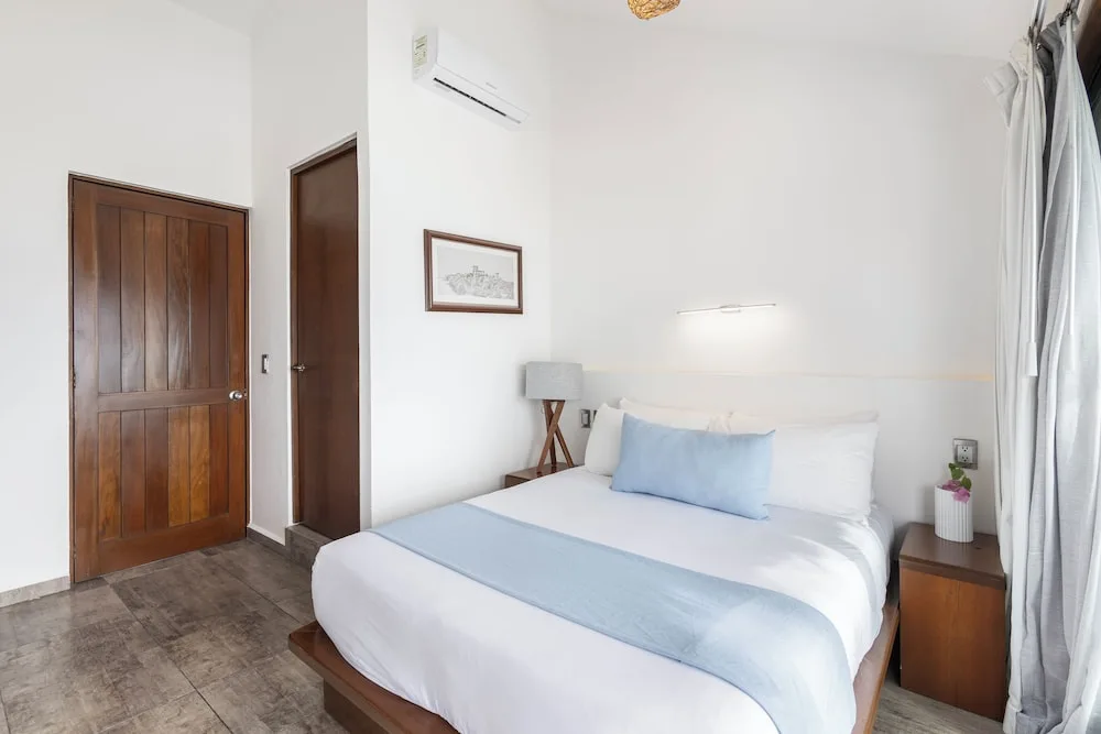 Areia Playa del Carmen-Beach front Hotel 7/50