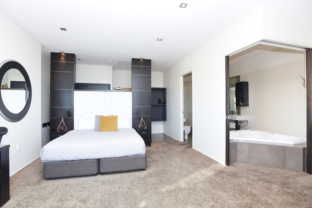 Kelvin Hotel 23/32