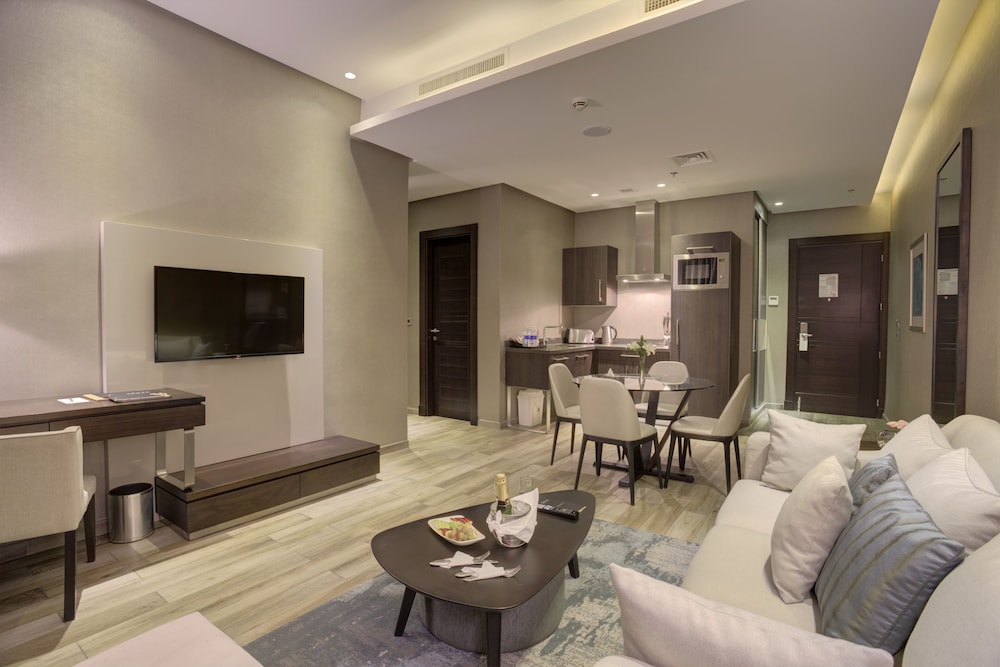 The House Boutique Suites 37/68