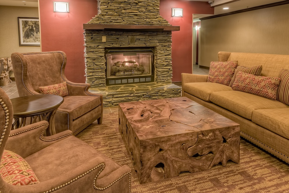 La Quinta Inn Suites Pigeon Forge 49/64