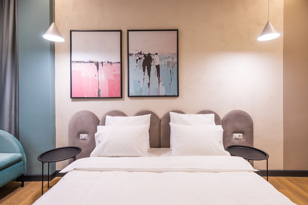 Allure Boutique Hotel 26/44