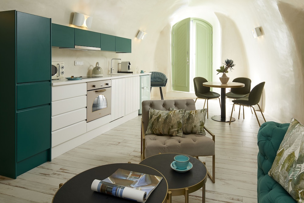 Gitsa Cliff Luxury Villa [VR] 17/27