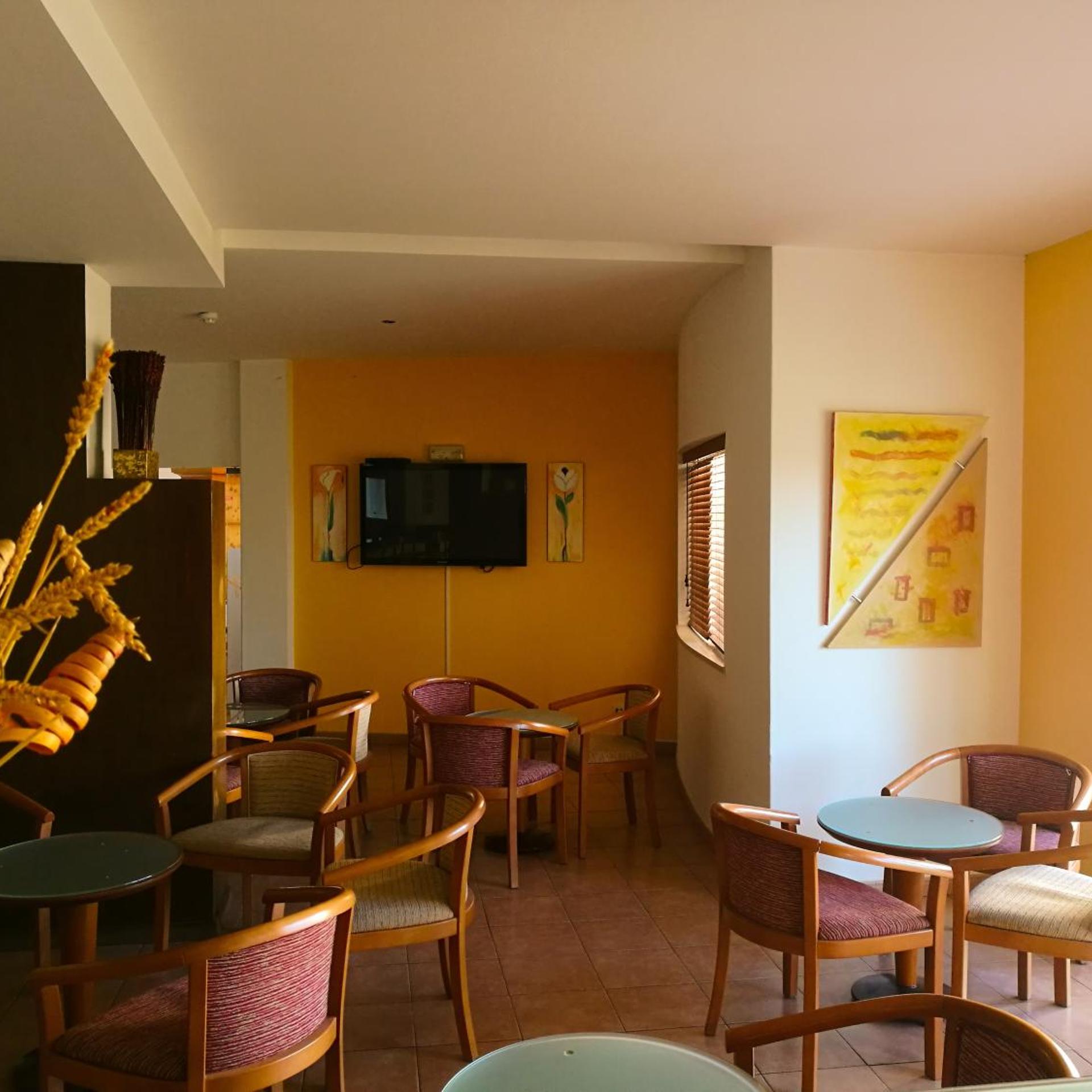 Cvl Club House 83/100