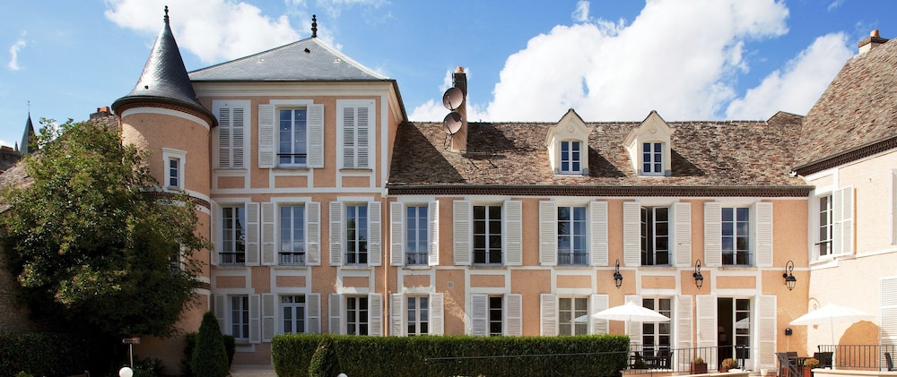 Hotel Saint Laurent 1/49