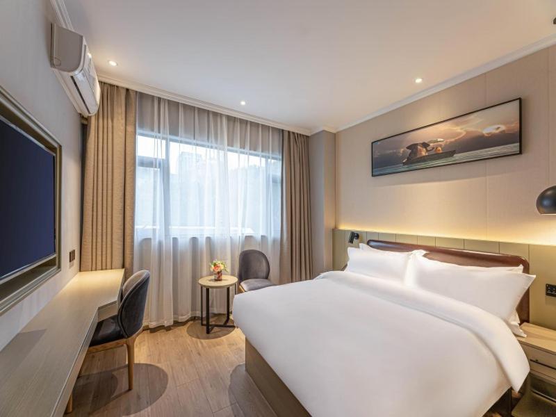 FEATURE, DOUBLE BED