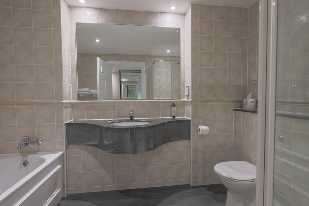 Glasgow Westerwood Hotel, Spa & Golf Resort 68/69