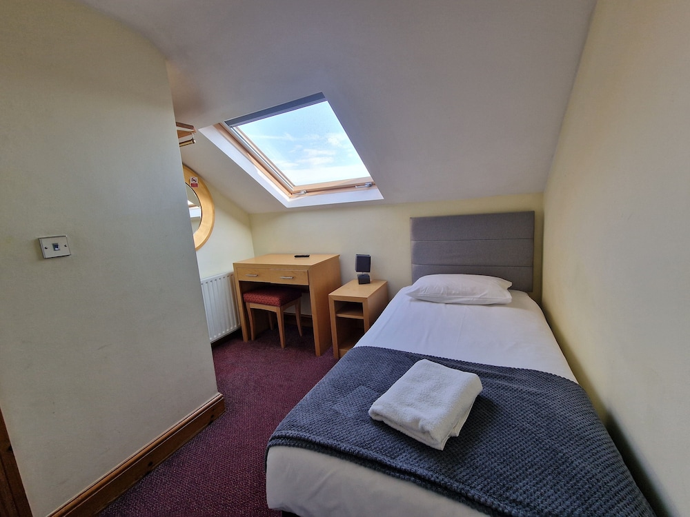 Hotel 65 26/62