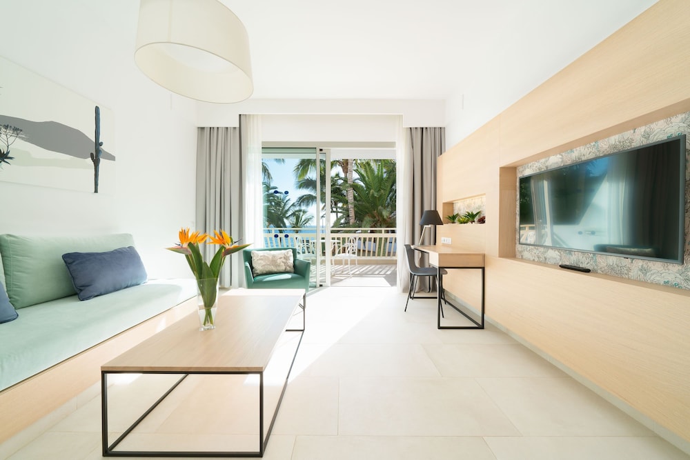 Plus Fariones Suite Hotel 29/57
