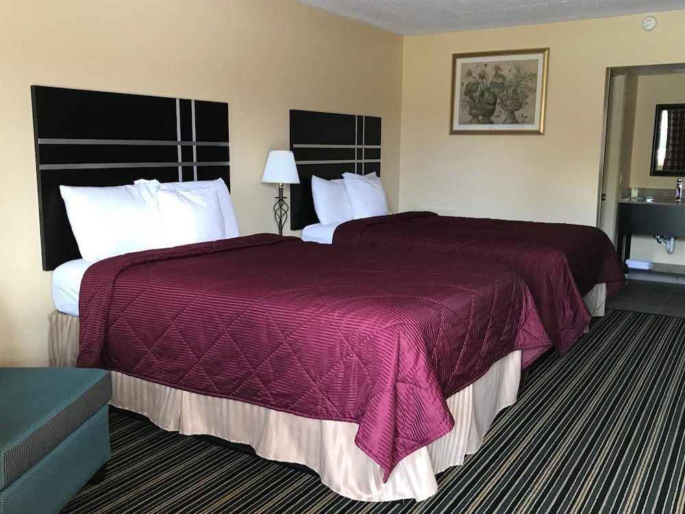 Soudersburg Inn & Suites Lancaster 13/50