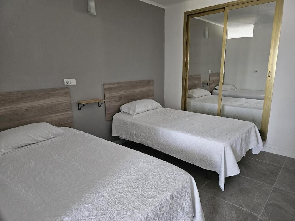Hotel Velis 23/50