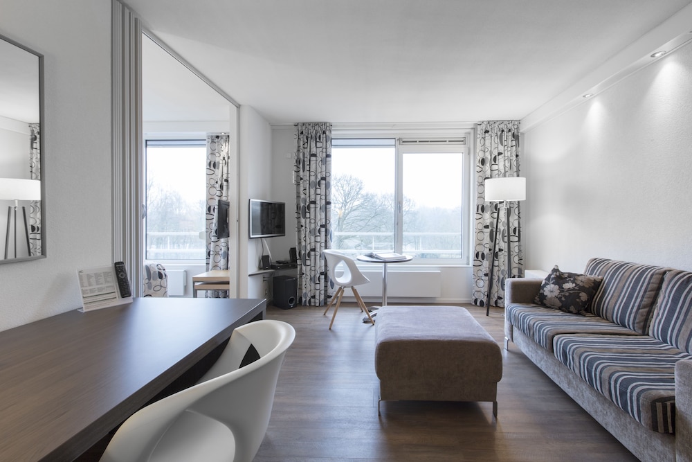 Hotel Mitland 32/43