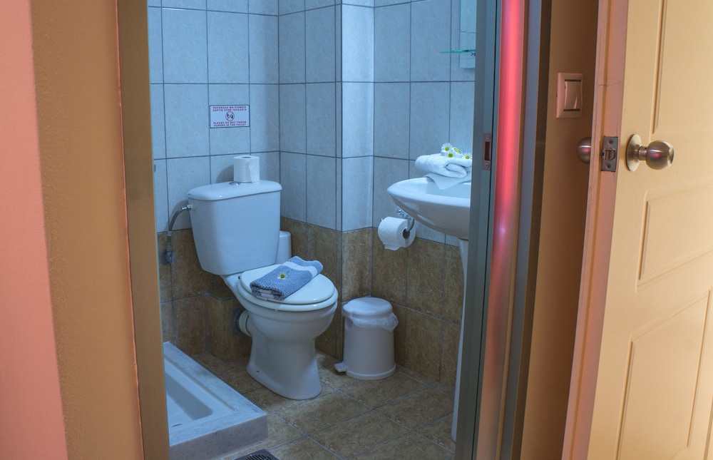 Loukas Hotel &amp; Apartments 49/50