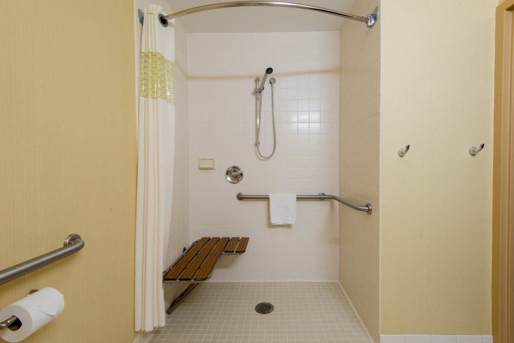 Hampton Inn White River Junction 25/81