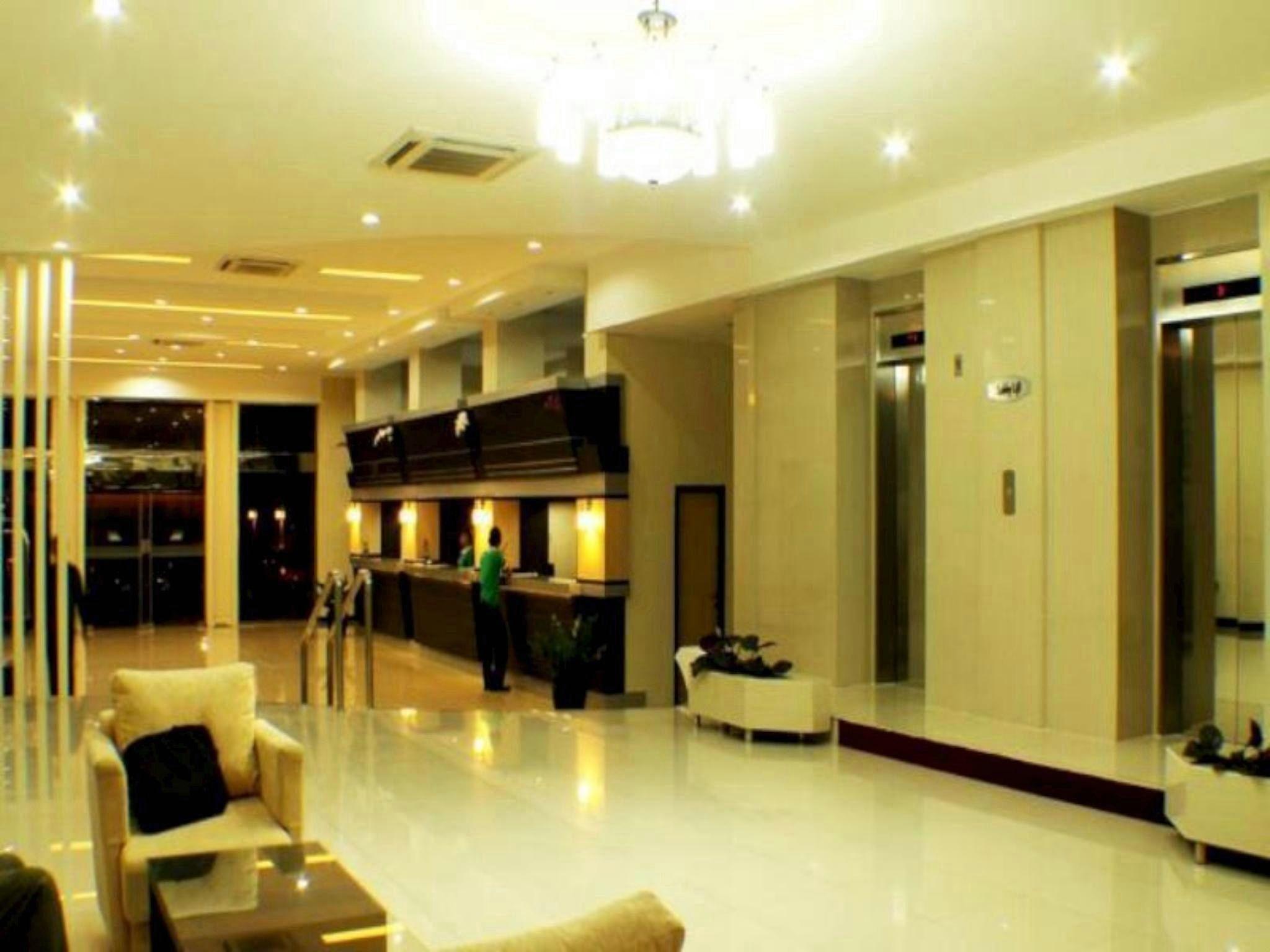DAIMA HOTEL 12/55
