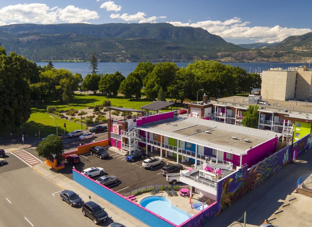 Hotel Zed Kelowna in KELOWNA