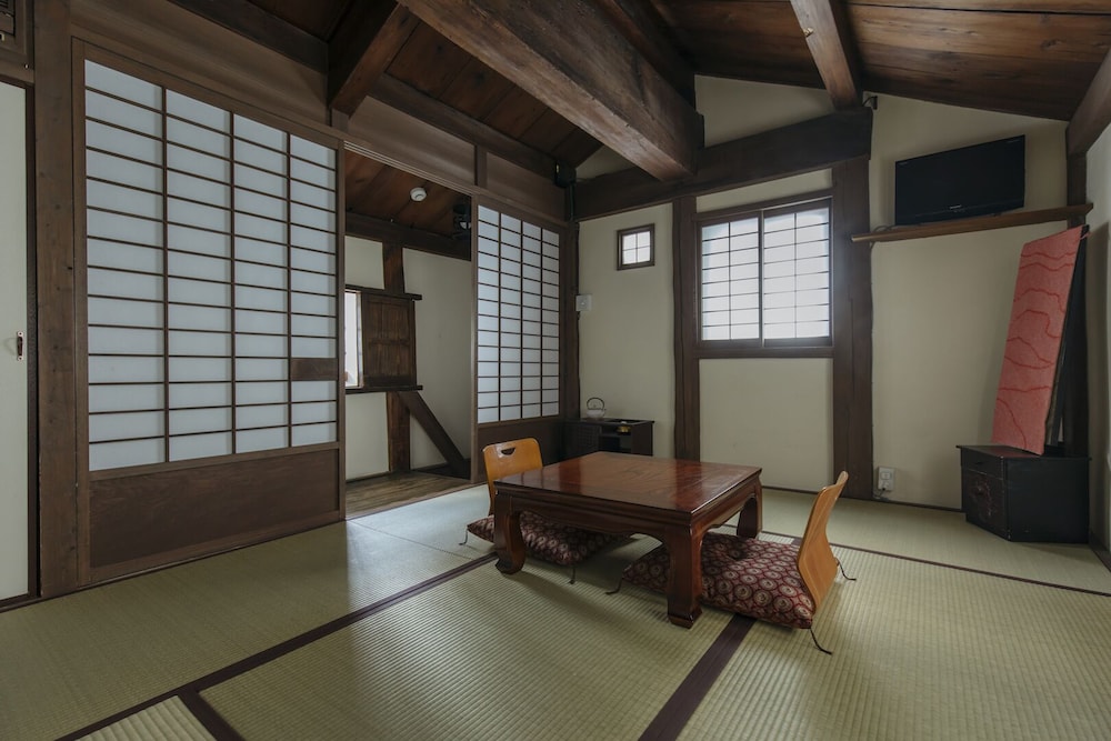 Toshiharu Ryokan 32/50