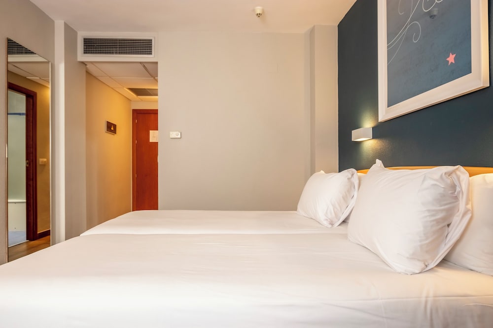Hotel Campanile Murcia 25/59
