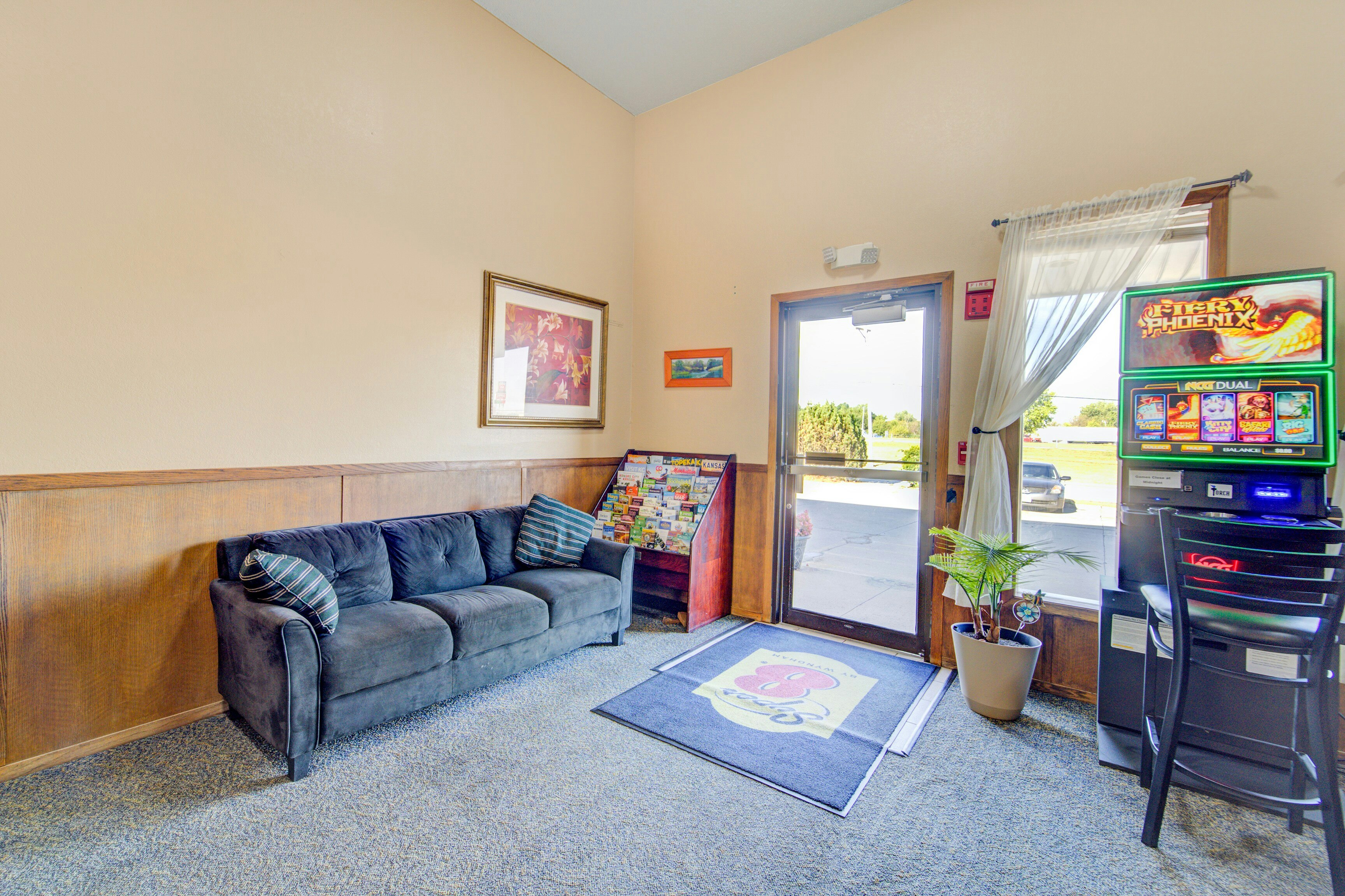 Capital O Amerihost Inn and Suites Kingdom City Hwy 54 MO 40/54