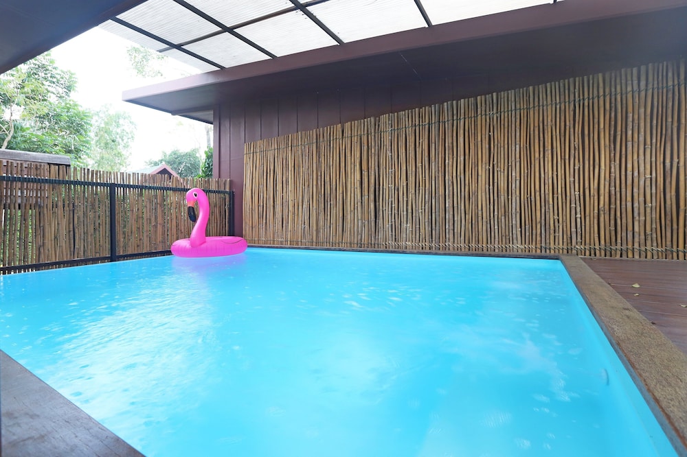 IP Plus Pool Villa Pattaya 20/50