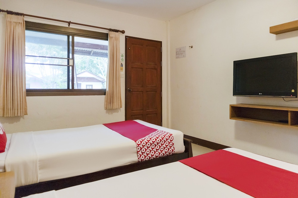 Oyo 1046 Noppharat Resort 22/54