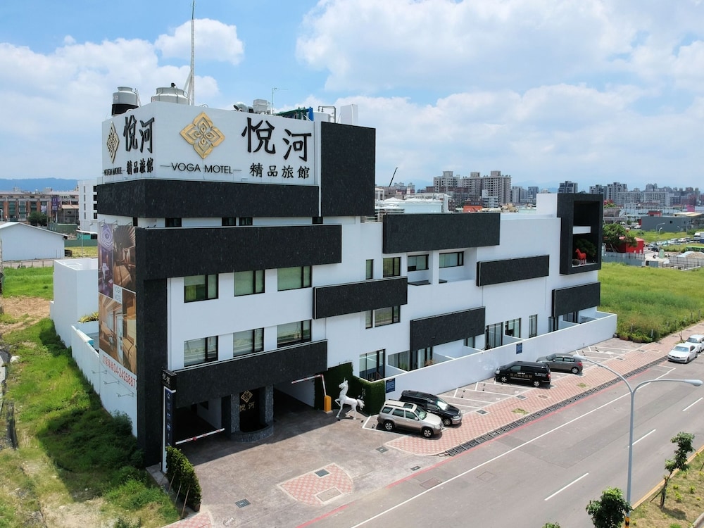 Voga City Motel 6/53