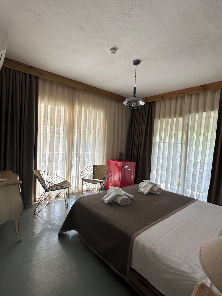 Argente Alacati Adults Only 4/31