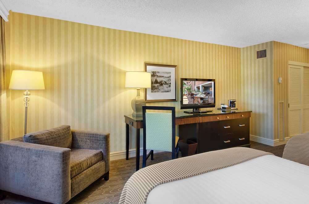 Omni Charlottesville Hotel 5/42