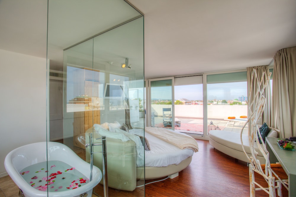 D Place Aparthotel Suite 32/44