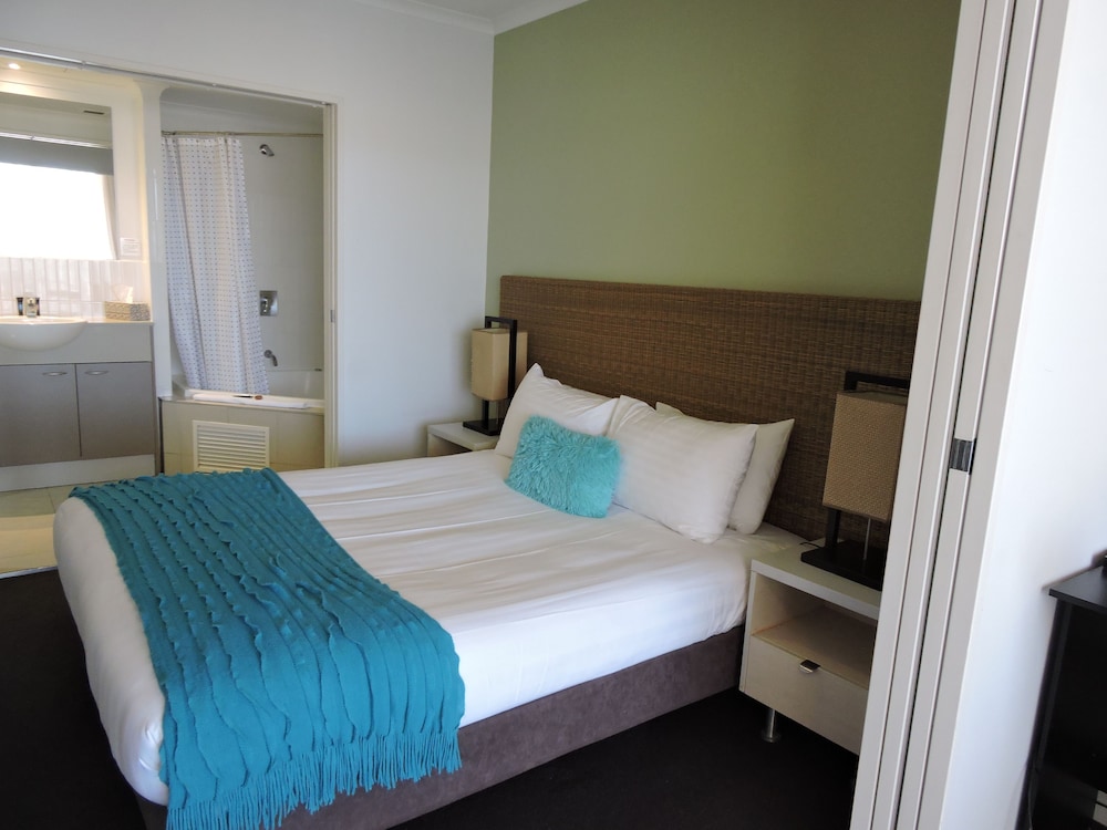 Mantra Ettalong Beach 16/71